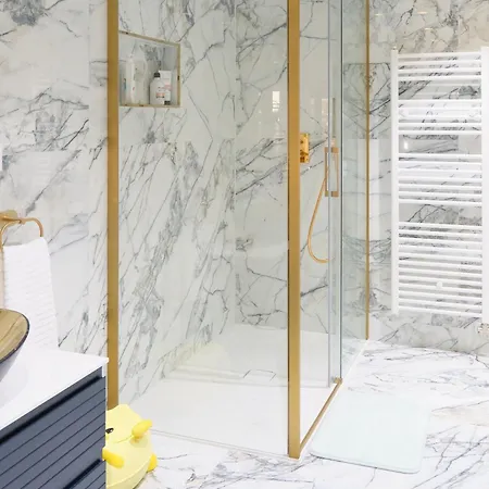 The Luxe Haven Серданьола-дель-Вальес