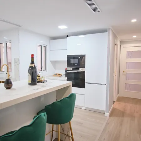 Apartment The Luxe Haven *